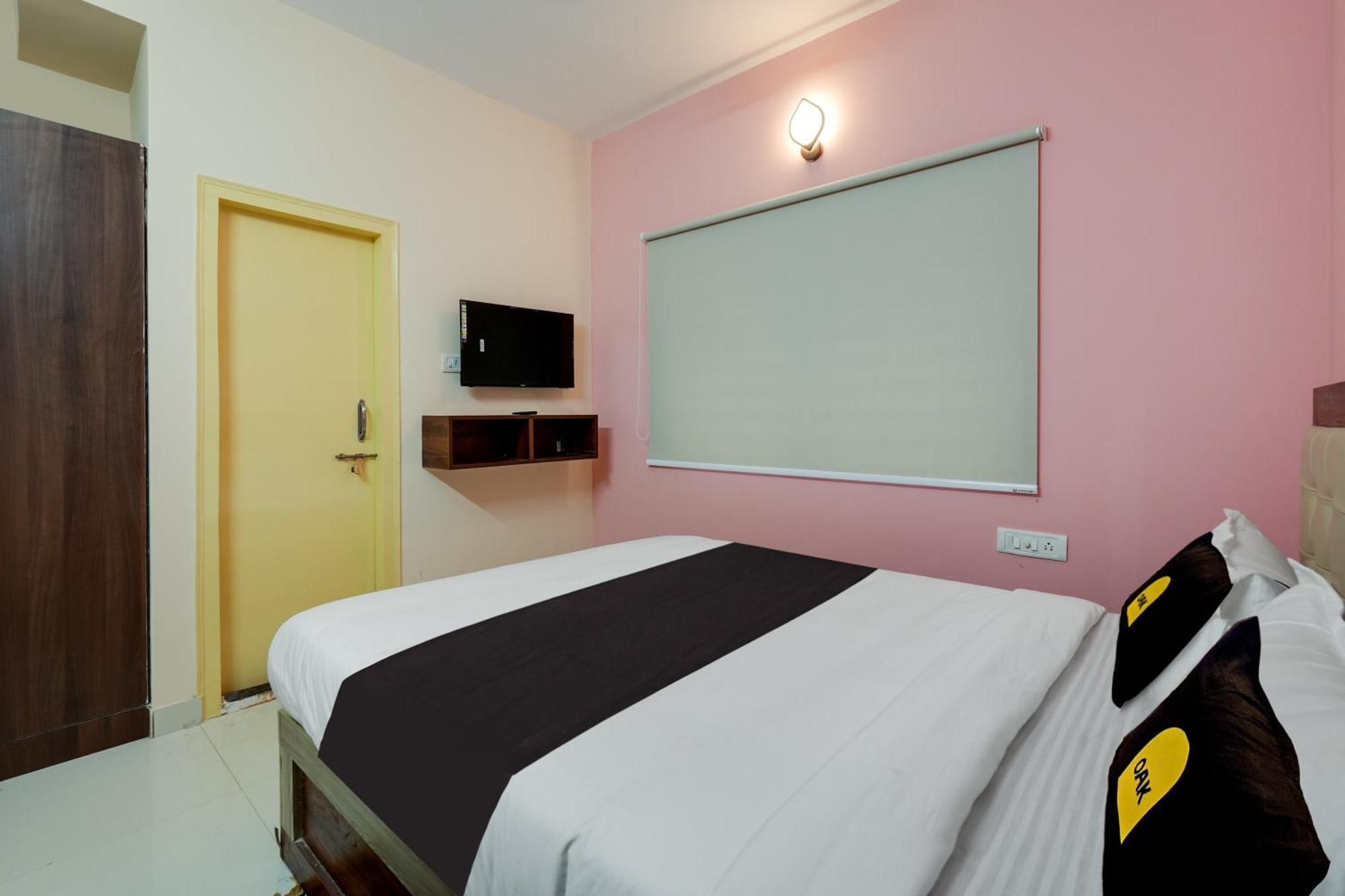 Collection O Veritas Grand Bangalore Exterior photo